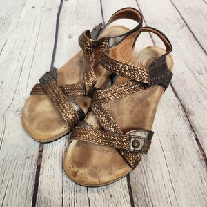 Taos Trulie Brown and Bronze Sandals Size 8-8.5